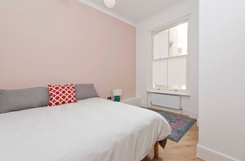 Photo 4 - Modern, Chic 1-bed in Notting Hill