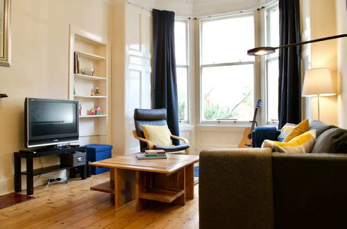 Photo 17 - Beautiful Traditional 3 Bedroom Apartment in Edinburgh