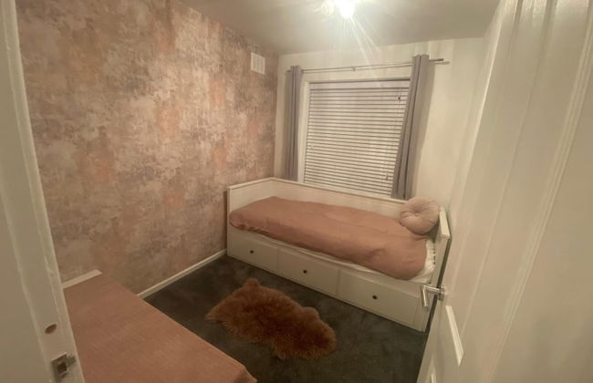 Charming 3-bed House Near Central Manchester - Foto 6