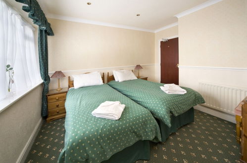 Photo 10 - Derwent Manor Apartments