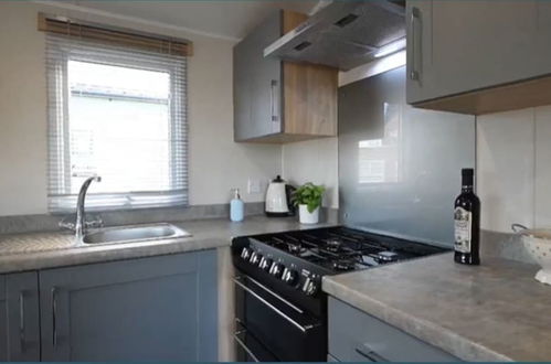 Photo 18 - Exotic 3-bed Caravan at Newquay Holiday Park