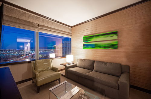 Photo 5 - StripViewSuites at Vdara