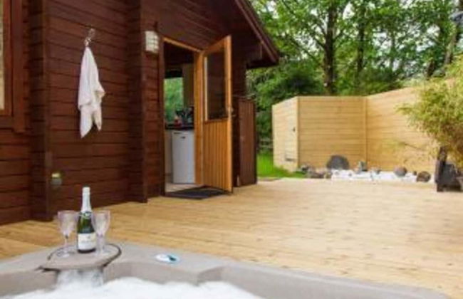 3-bed Lodge - Sleeps 7 - Hot Tub - Pet Friendly - Foto 19