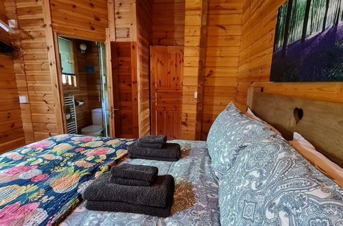 Photo 5 - 3-bed Lodge - Sleeps 7 - Hot Tub - Pet Friendly