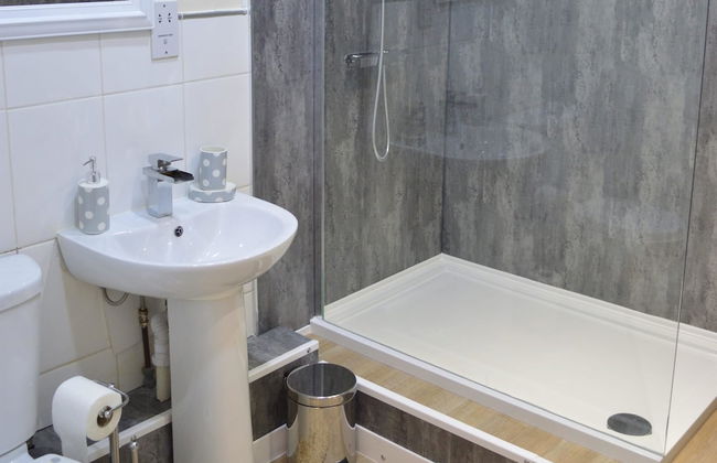 The Townhouse Newcastle - Photo 2