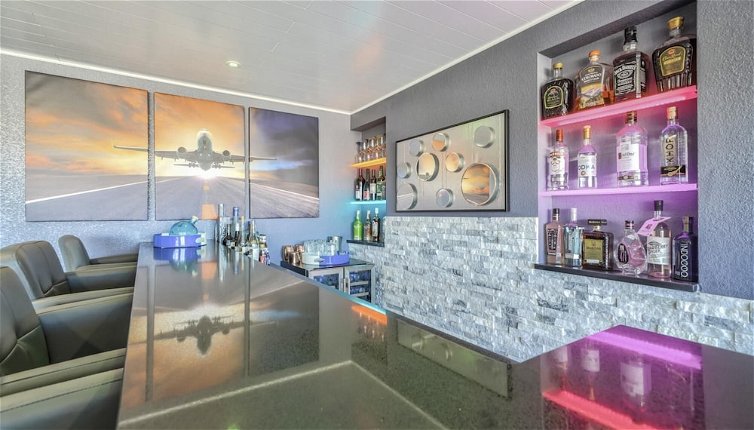 Photo 1 - 1BD Luxury Condo Cocktail Lounge Beautiful Views