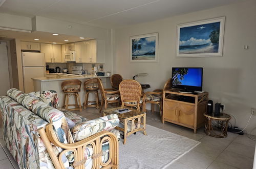 Photo 60 - Spacious One Bedroom Harbor View Condos at Ilikai Marina With Private Balcony