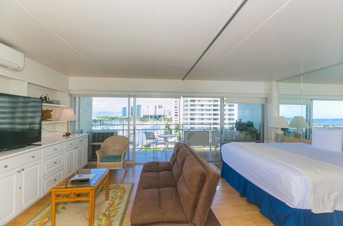 Photo 13 - Spacious One Bedroom Harbor View Condos at Ilikai Marina With Private Balcony