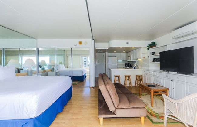 Spacious One Bedroom Harbor View Condos at Ilikai Marina With Private Balcony - Foto 31