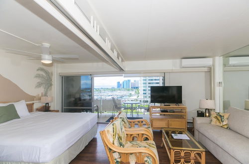 Photo 26 - Spacious One Bedroom Harbor View Condos at Ilikai Marina With Private Balcony