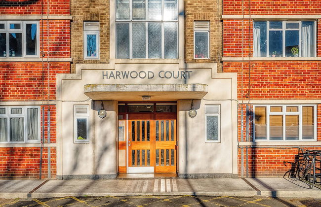Hardwood Home - Foto 17