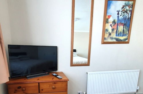 Photo 22 - 2-bed Flat With Superfast Wi-fi DW Lettings 9WW