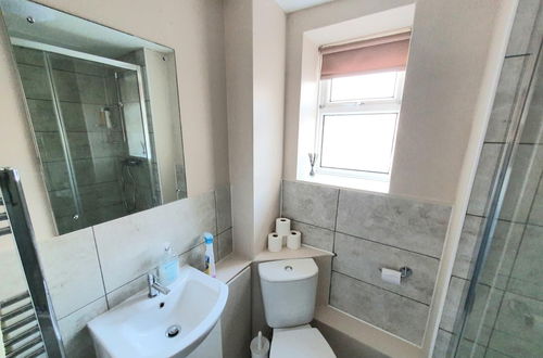 Foto 16 - 2-bed Flat With Superfast Wi-fi DW Lettings 9WW