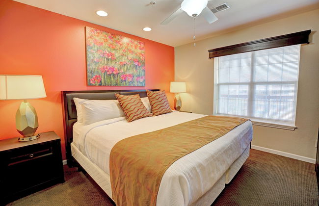 Grand Crowne Resort - Foto 1