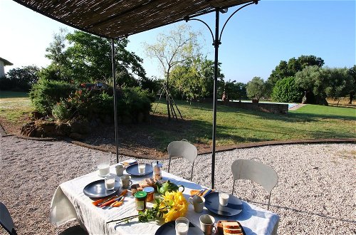 Foto 9 - Farmhouse in Sorano With Swimming Pool, Terrace, Barbecue