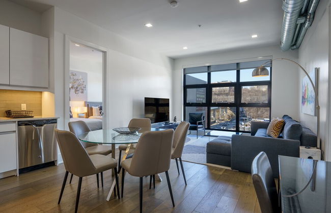 Dharma Home Suites Hoboken at Novia - Foto 61