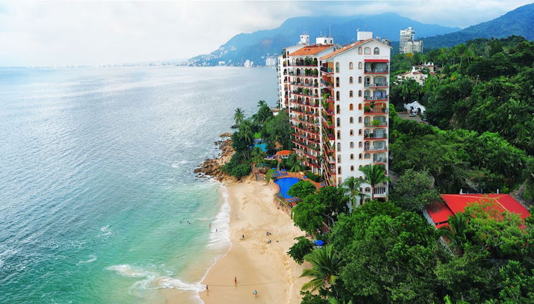 Photo 1 - Beach Front Girasol Sur Apartments