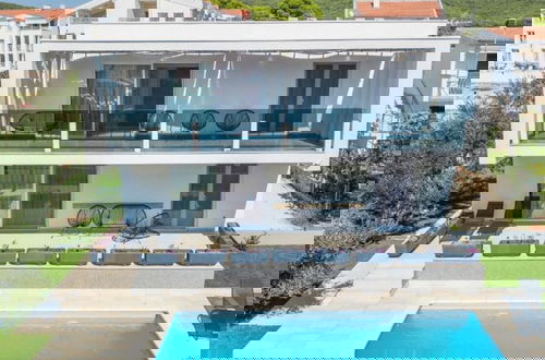 Foto 19 - Exclusive Retreat With Private Pool in Novalja