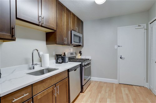 Photo 10 - Business Condo in Crystal City