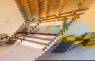Foto 1 - Green House - Shared Pool & BBQ - H