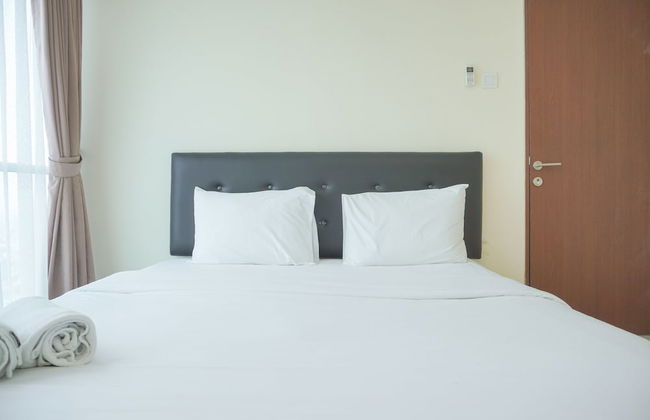 Homey And Comfortable 2Br Tifolia Apartment - Foto 2