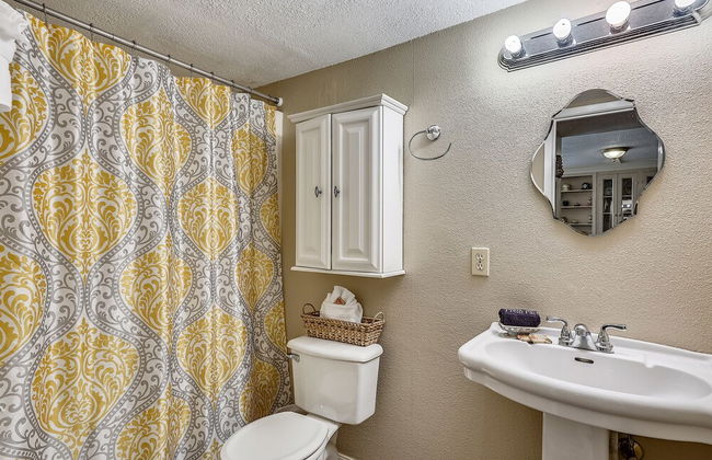 Dolphin Point 202a 2 Bedroom Condo by RedAwning - Foto 17
