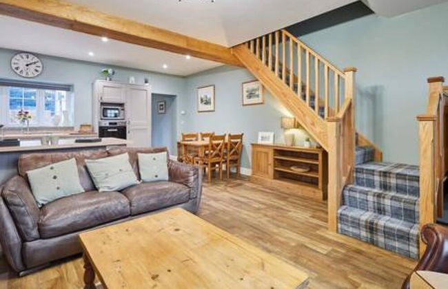 Host Stay Butterfly Cottage - Photo 4