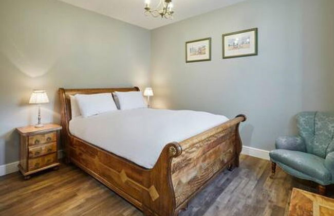 Host Stay Butterfly Cottage - Photo 9