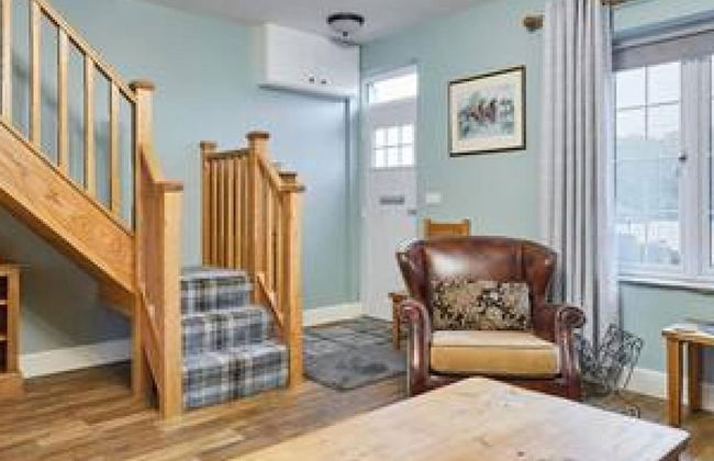 Host Stay Butterfly Cottage - Photo 17