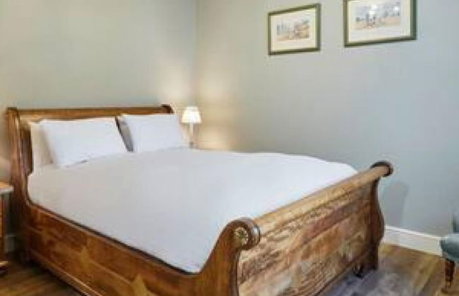 Host Stay Butterfly Cottage - Photo 19