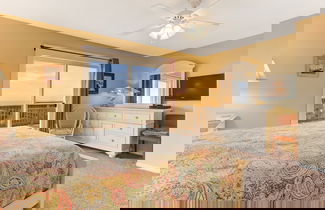 Foto 3 - Endless Ocean Views in S Fletcher Duplex by RedAwning