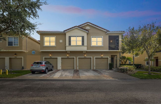 Comfy Disney Themed Oasis 1br Near Parks 1 Bedroom Townhouse by RedAwning - Foto 32
