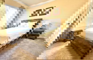 Foto 2 - 2 Bed 2 Bath Condo In Tuscana Resort 2 Bedroom Home by RedAwning