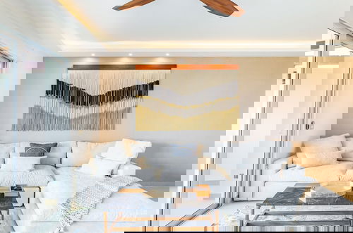 Foto 18 - Casa Cielo Ocean View Penthouse 2 Bedroom Condo by RedAwning
