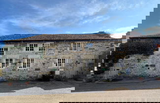 Photo 1 - Superbly Appointed 3 Bedrooms and 3 Bathrooms