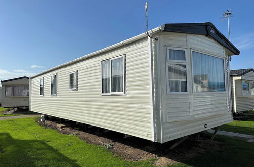 Photo 26 - Felixstowe Chimo Caravan 3BR 5mintobeach