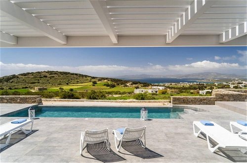 Photo 3 - La Vitalite Luxury Villa Soleil in Paros