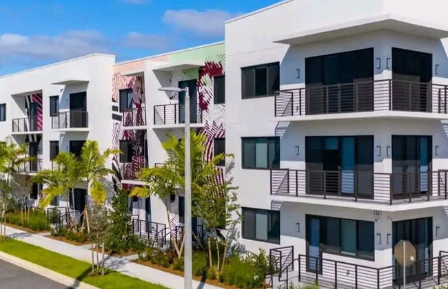 Lux and Cozy 2beds 2 Baths up to 8 guest - Foto 13