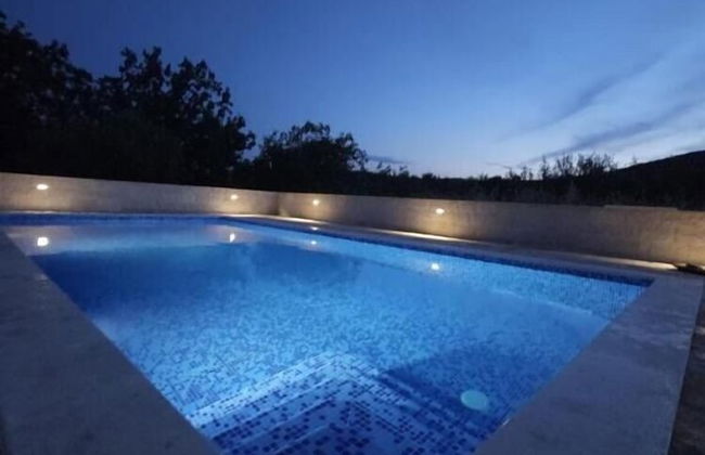 Mia - With Pool - A1 - Foto 19