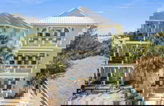 Foto 1 - Modern Poolside Villa-steps to Beach