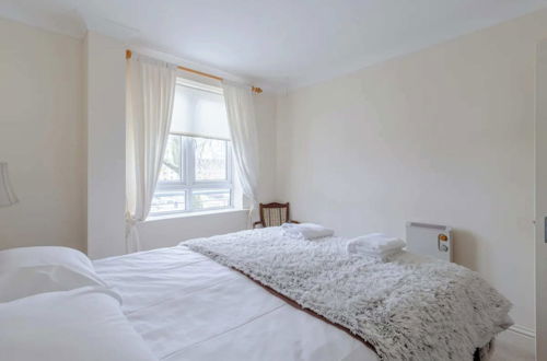 Foto 4 - Unique Waterfront 2BD Flat - Rotherhithe