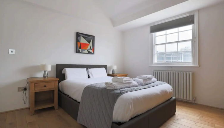Foto 1 - Luxury 2BD Split-level Penthouse - Pimlico