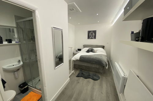 Foto 1 - Beautiful 1-bed Studio in Uxbridge, London