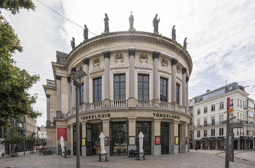 Photo 37 - The Saffron Dress in Antwerp