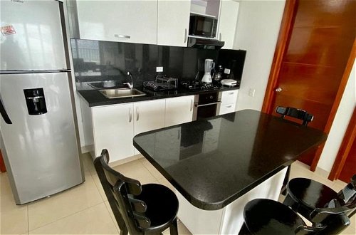 Foto 47 - 2 Bedroom Beachfront Apartment 2p1-al With Pool And Wifi