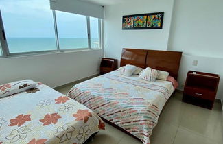 Foto 3 - 2 Bedroom Beachfront Apartment 2p1-al With Pool And Wifi