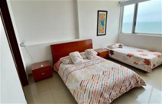 Photo 2 - 2 Bedroom Beachfront Apartment 2p1-al With Pool And Wifi