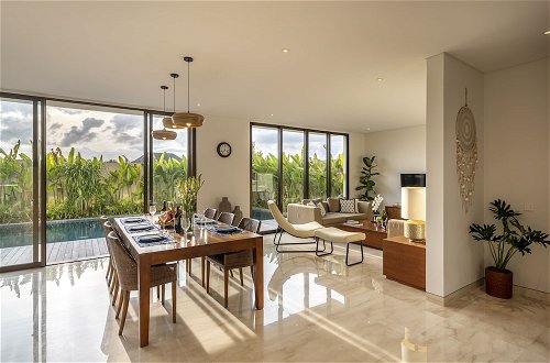 Foto 41 - Top Selling 3 Bedrooms Beachfront Villa in Ketewel
