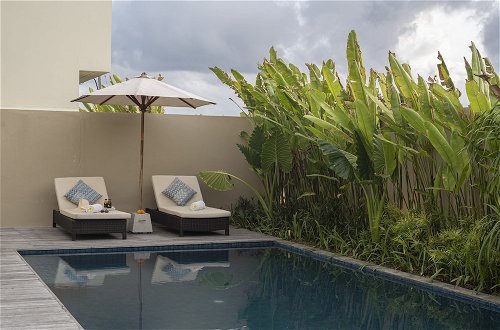 Foto 22 - Top Selling 3 Bedrooms Beachfront Villa in Ketewel