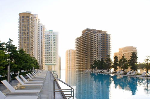 Photo 25 - Amazing Condo at Icon Brickell With Pool